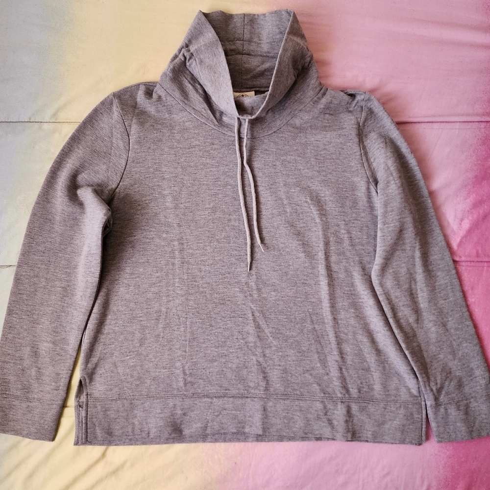 St John's Bay Light Gray Super Soft Turtleneck Sweatshirt Size Medium